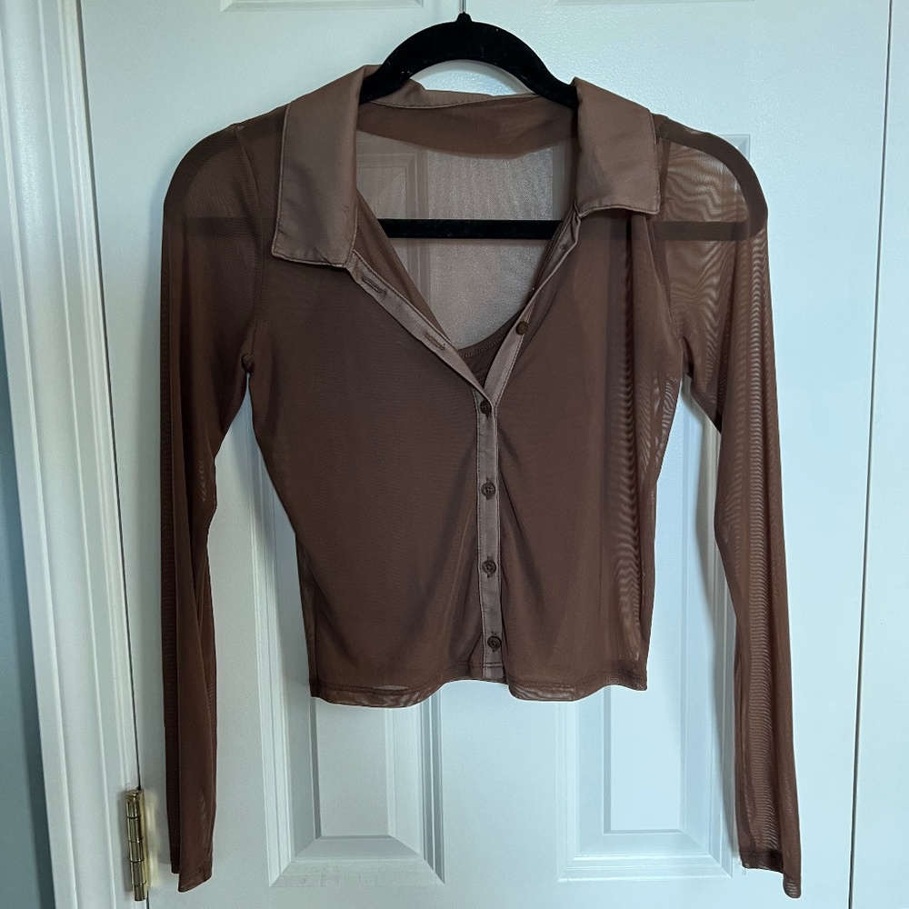 **NEVER WORN*** Hollister Brown Mesh Collared Top with Undershirt Going Out